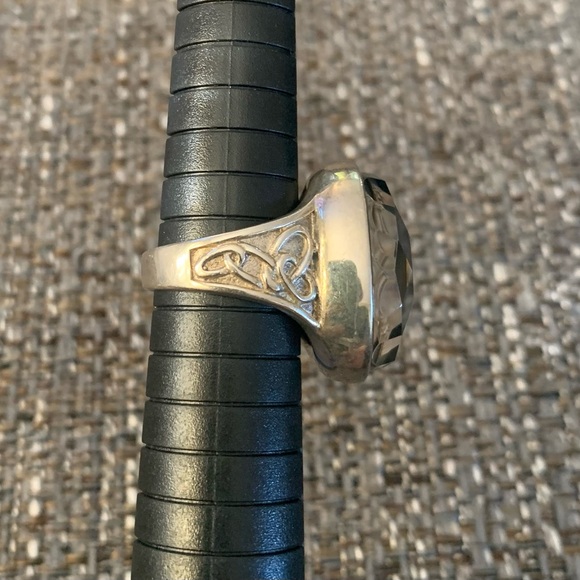 ✨Host Pick✨ Sterling Silver clear quartz grey doublet ring sz 7 - Picture 2 of 4